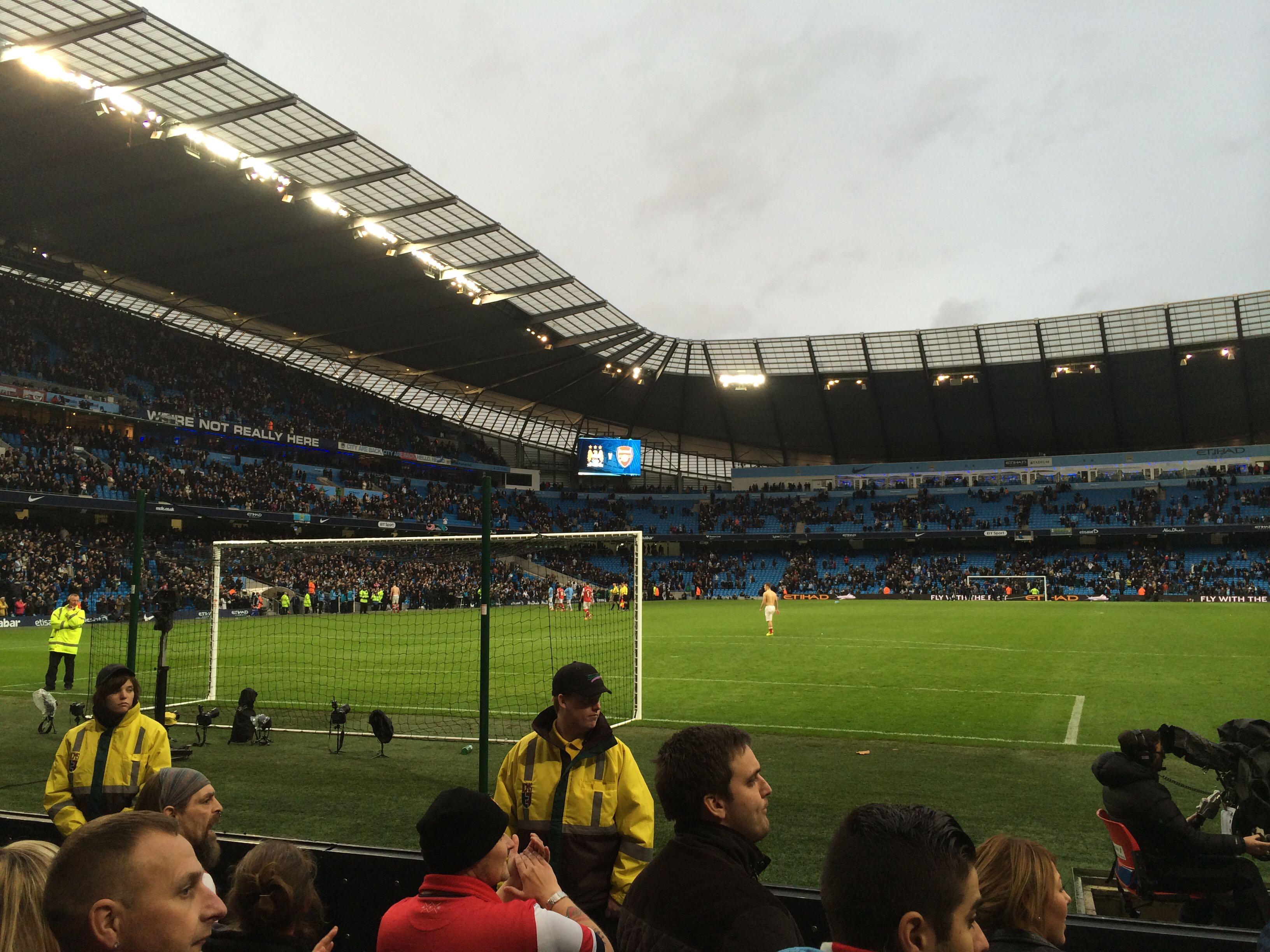 并积极投身 并积极投身